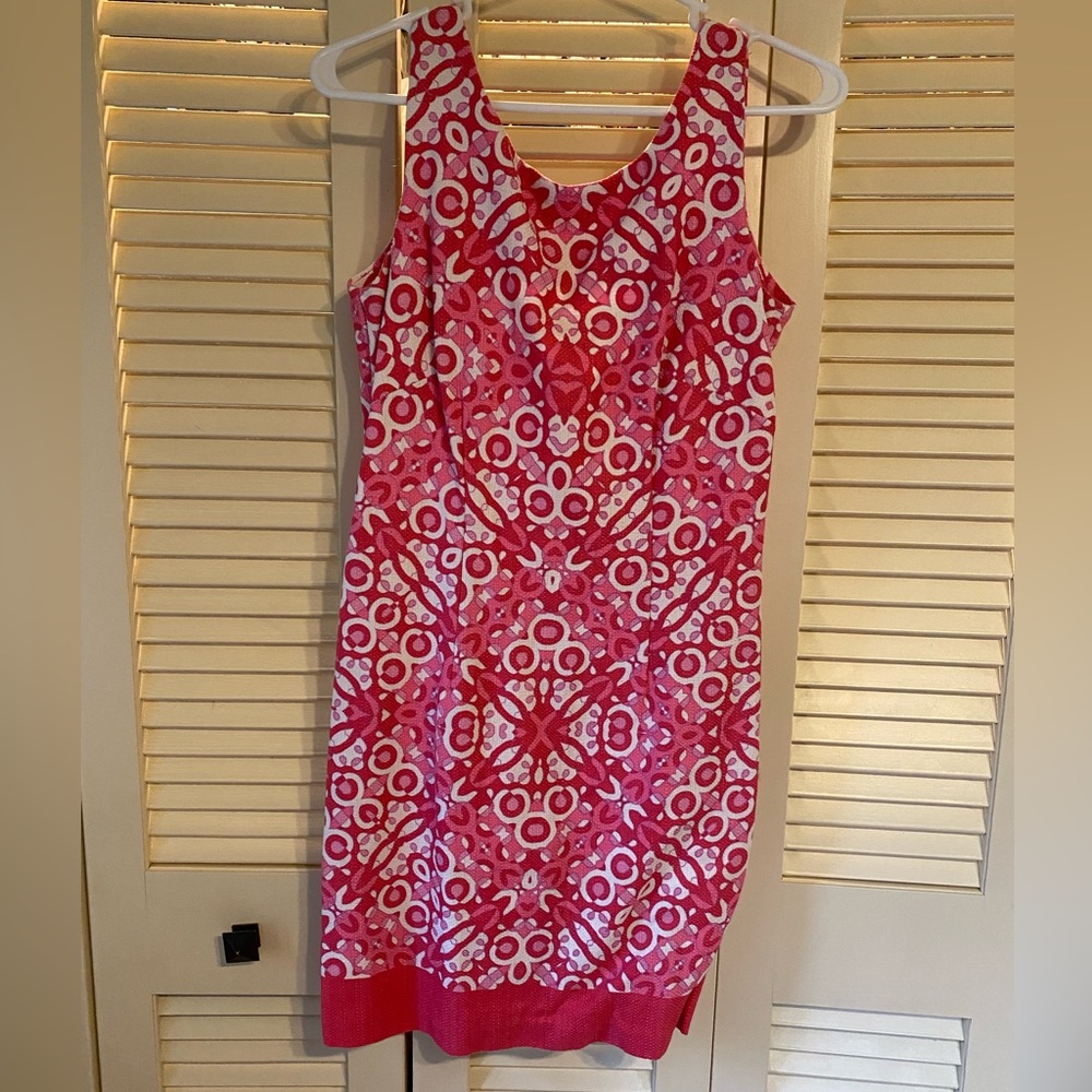 Retro pink dress